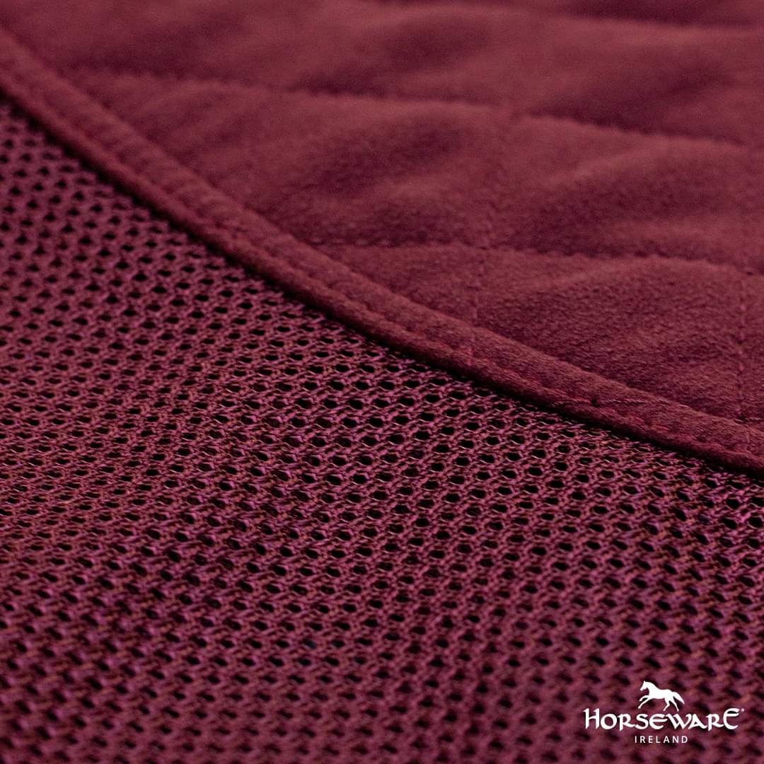 Bonus Tail Guard And Bag With Horseware Signature Travel Cooler