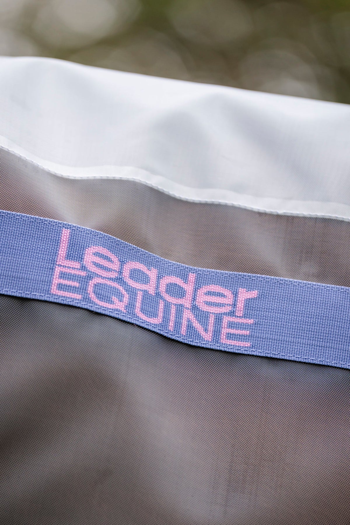 LE DEFENDER ANTI-INSECT RUG