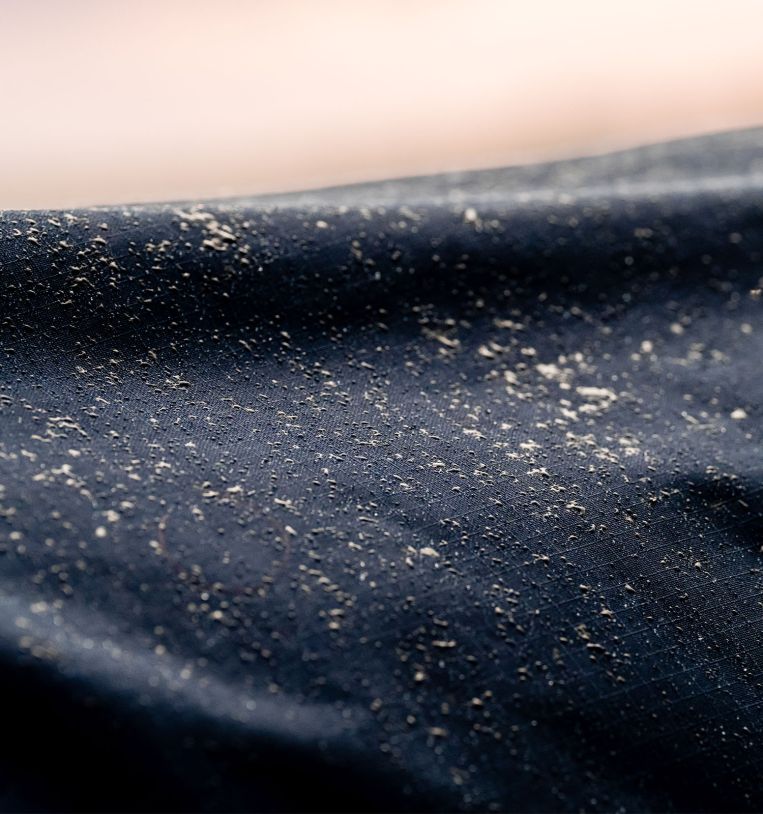 Amigo® Ripstop 900D Fleece Lined Turnout (50g Light) rug