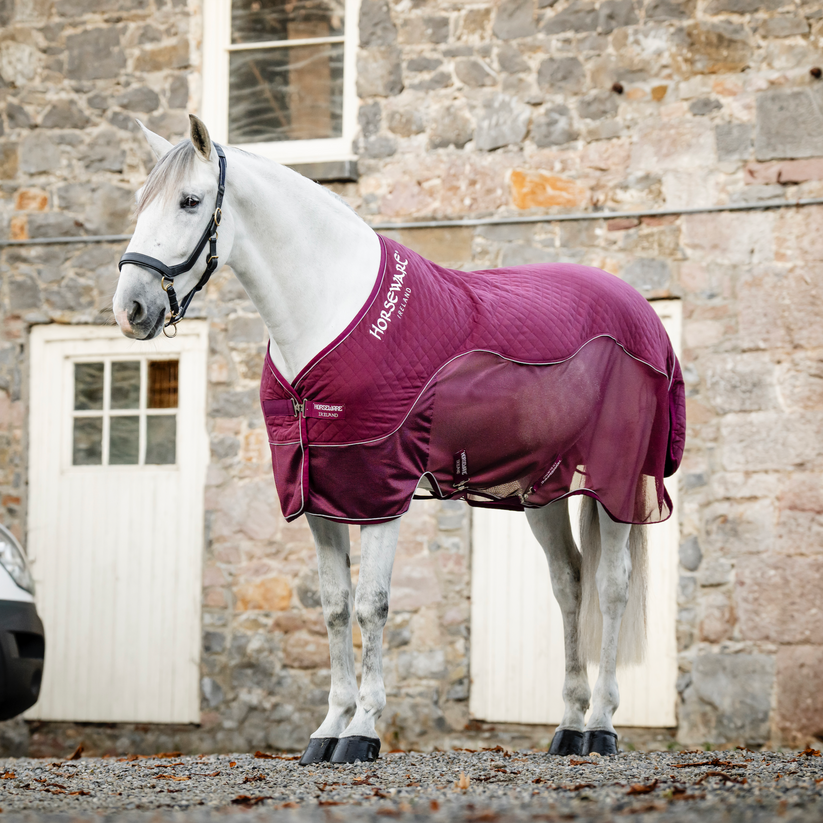 Bonus Tail Guard And Bag With Horseware Signature Travel Cooler