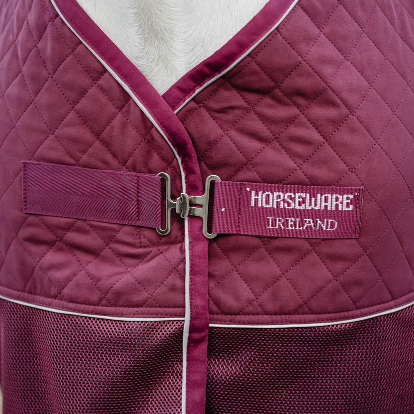 Bonus Tail Guard And Bag With Horseware Signature Travel Cooler